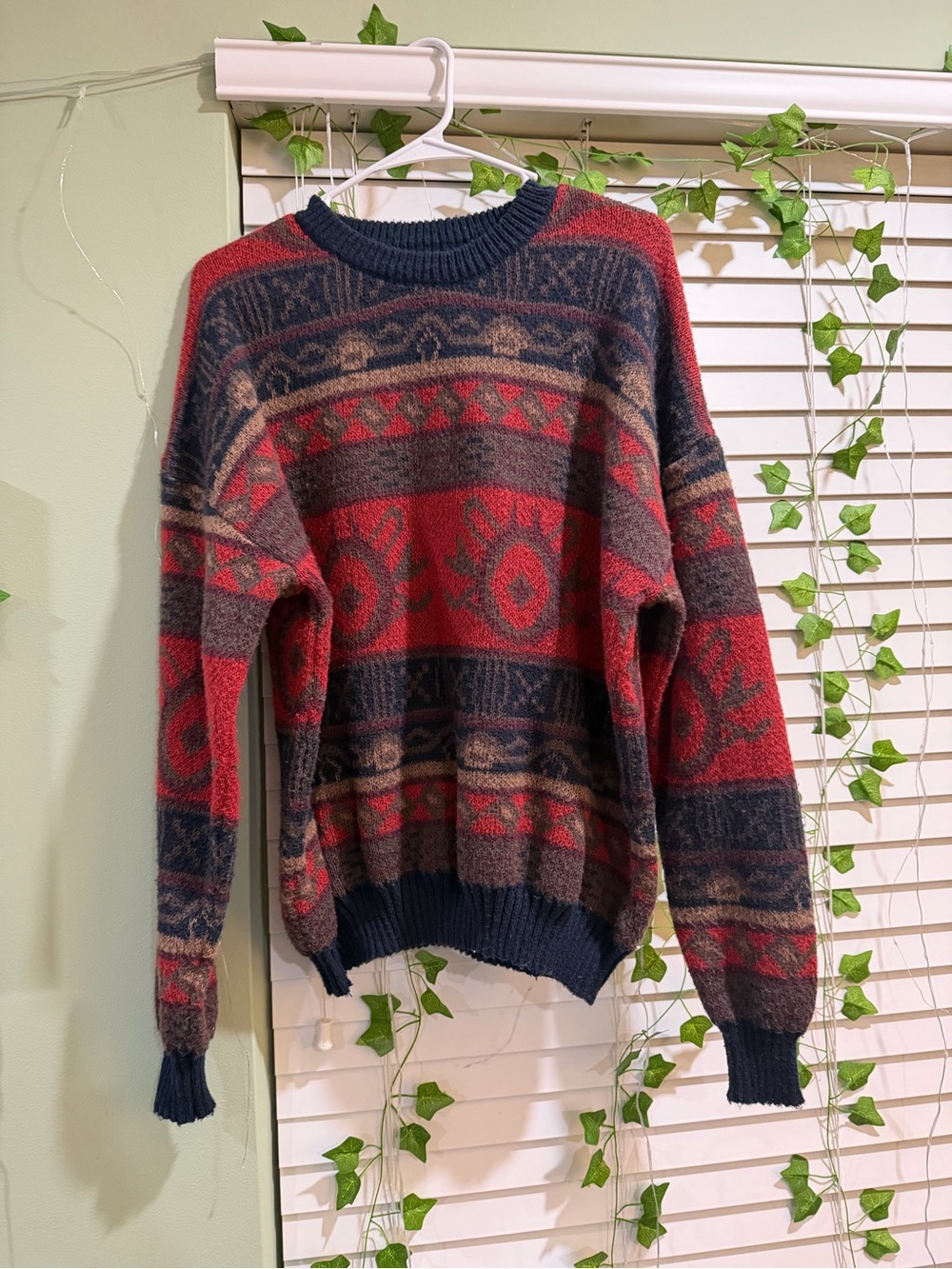 SHEIN Red & Navy Patterned Crewneck Sweater